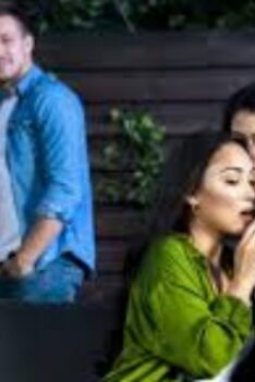 Merendahkan Orang lain. Motivasi Renungan Nasehat Jangan Merendahkan Orang lain Demi Meninggikan Diri. sipjos.com
