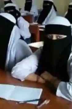 Jangan Pilih Sekolah. Tips Memilih Sekolah Untuk Anak. Bahaya Menyekolahkan Anak Di Sekolah Islam Terpadu