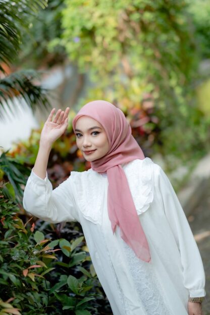 Hijab Murah Paris Japan Original Premium Termurah Finishing Jahit Tepi Press