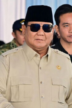 Presiden Prabowo Pimpin Upacara HUT ke-80 TNI di Monas