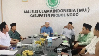 MUI Larang Penarikan Paksa Kendaraan oleh Oknum Debt Collector - MUI Probolinggo Keluarkan Fatwa Rampas Kendaraan di Jalan Haram