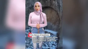 Tebing Zungarian Alatau - Tebing Indah Zungarian Alatau Kazakhstan Tebing Indah di Perbatasan China